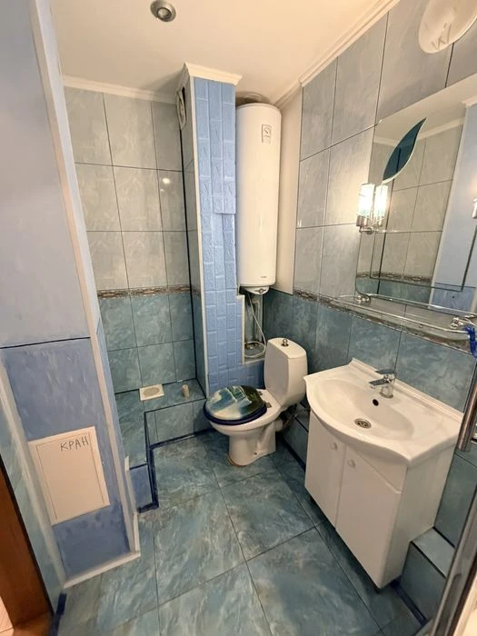 3к.кв.,вул.3 Слобідська та про.Центральний-60000$