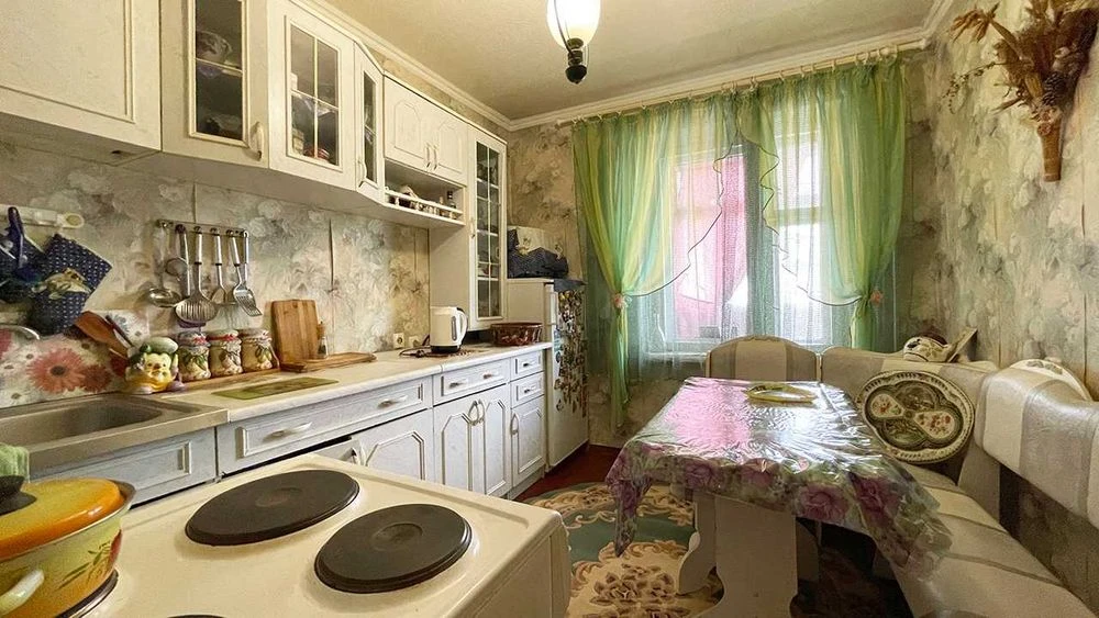 Продажа квартиры на Северном. Вид из окон как в раю!