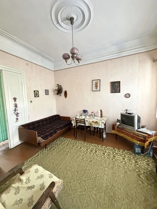 Продается 1-к квартира по ул. М. Крапивницкого ( Потемкинска