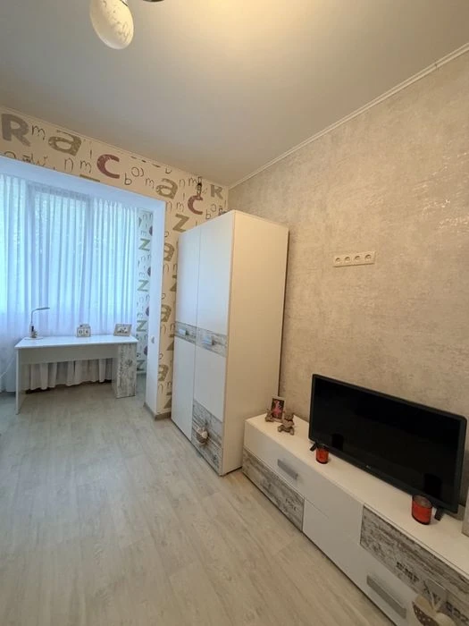2 кім квартира  з ремонтом, технікою та меблями ! Подвійна л
