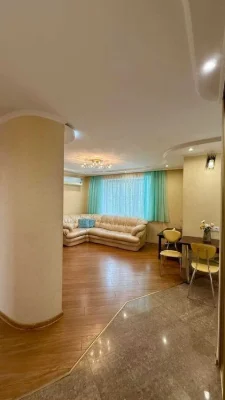 Продам розкішну 3-кімнатну квартиру, пр. Центральний (33 кв.