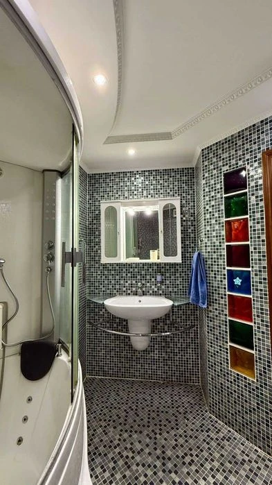 Продам розкішну 3-кімнатну квартиру, пр. Центральний (33 кв.