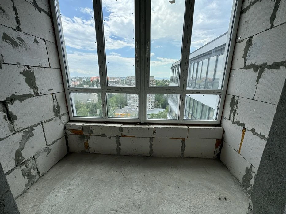 Продаж трикімнатної квартири в новому ЖК на проспекті Центра