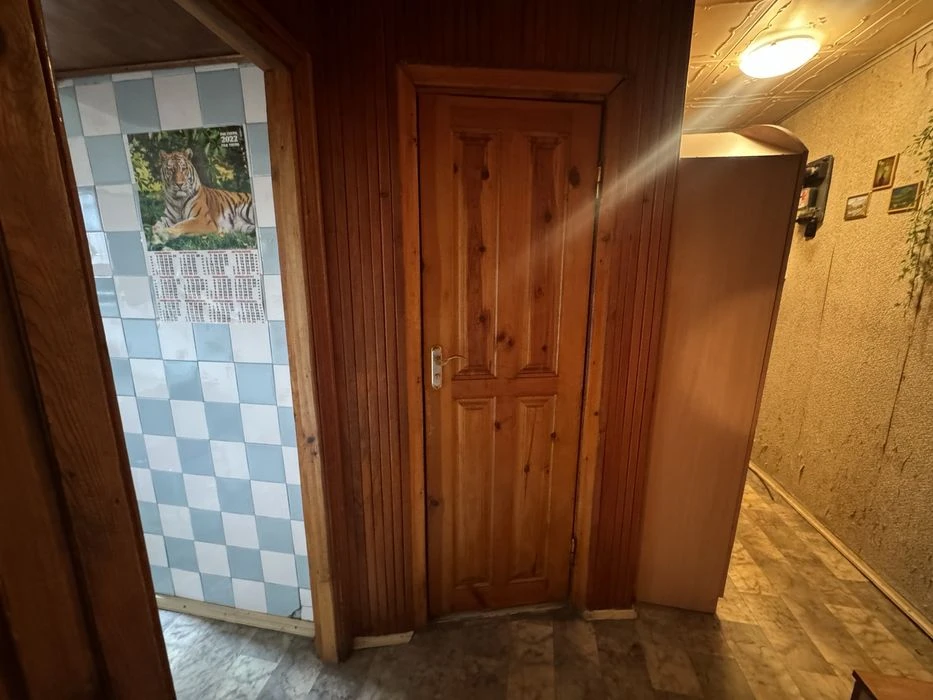 Продаж двокімнатної квартири на ЮТЗ по вул. Театральній біля