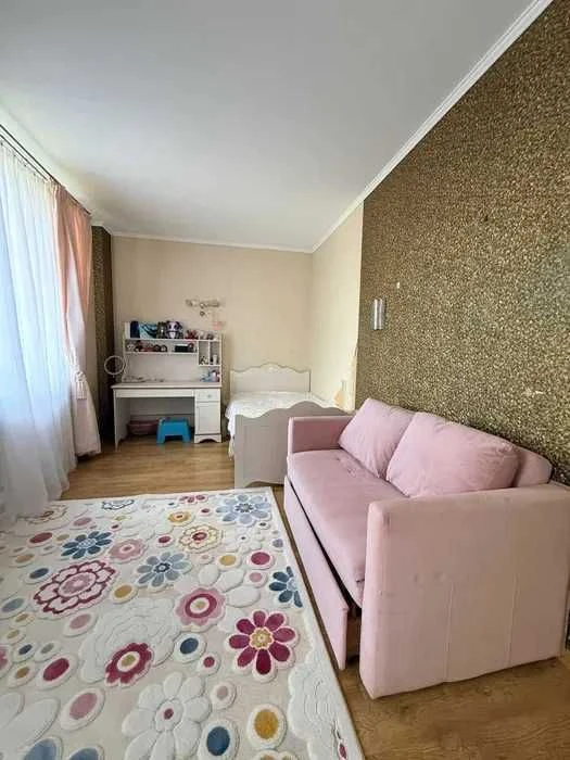 Продам сучасну двокімнатну квартиру в самому центрі міста, п