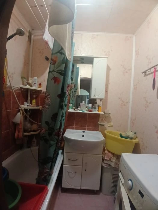 Продаю 2к/к  Херсонское Шоссе