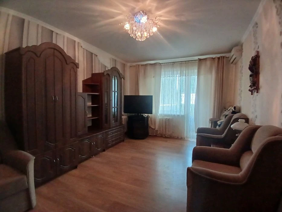Продаю 2к/к  Херсонское Шоссе
