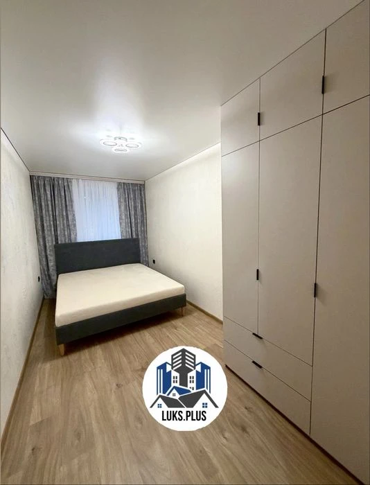 Продаю  КРАСИВУЮ 3 х комнатную квартиру в Лесках / Крылова ‼