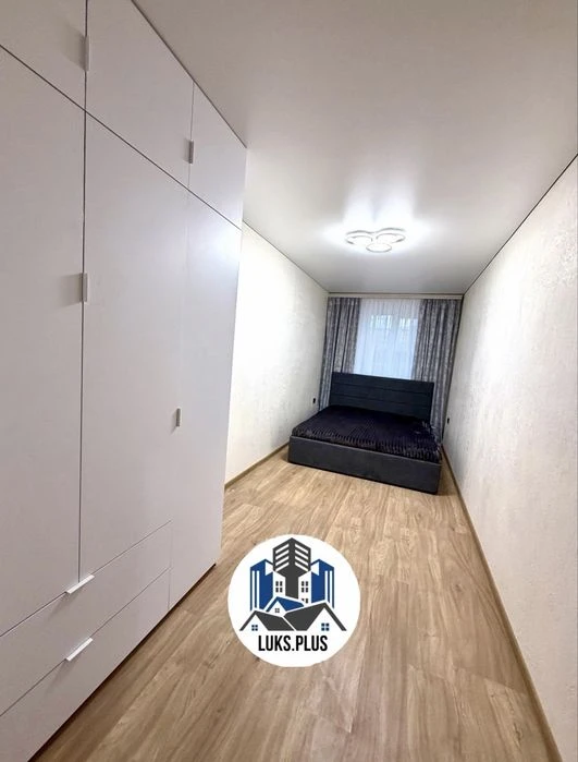 Продаю  КРАСИВУЮ 3 х комнатную квартиру в Лесках / Крылова ‼