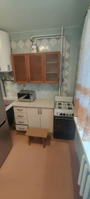 Продаётся 1 комн. квартира ул.Лазурная 40