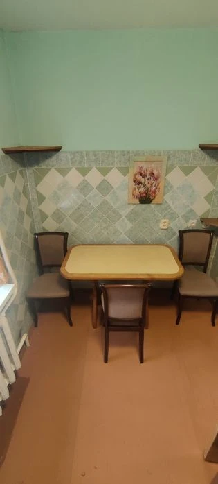 Продаётся 1 комн. квартира ул.Лазурная 40