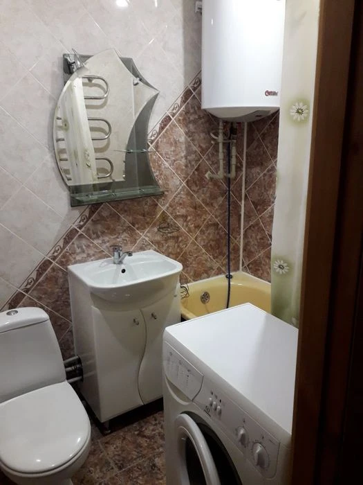 Двокімнатна квартира на ПТЗ.
