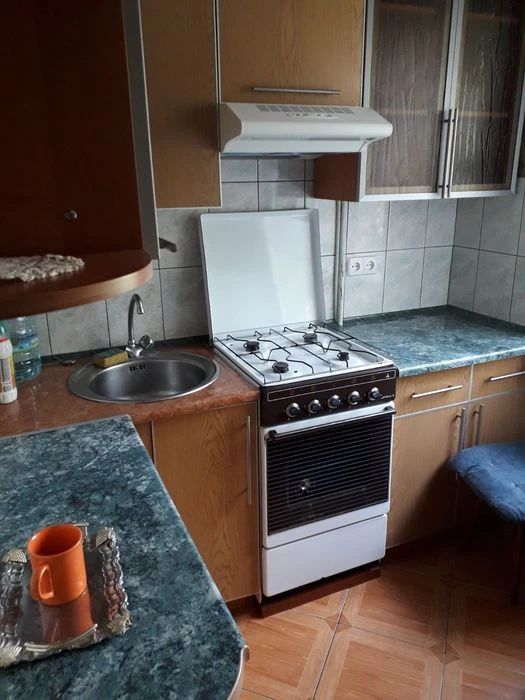 Двокімнатна квартира на ПТЗ.