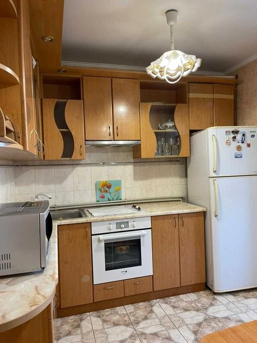 Продаю 3 ком.квартиру на Декабристов