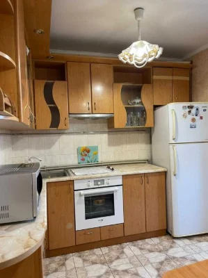 Продаю 3 ком.квартиру на Декабристов
