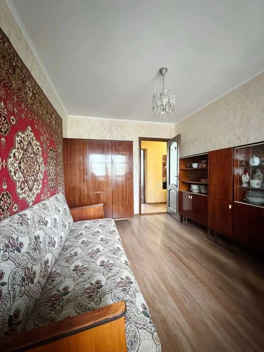 Продаю 2-кімнатну квартиру в Лісках, вул. Є. Логінова.ц6