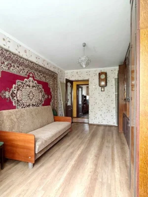 Продаю 2-кімнатну квартиру в Лісках, вул. Є. Логінова.ц6