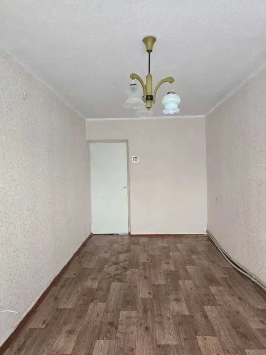 Продам затишну 2-кімнатну квартиру в цегляному будинку, райо