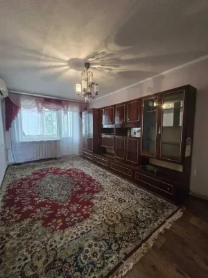 Продам затишну 2-кімнатну квартиру в цегляному будинку, райо