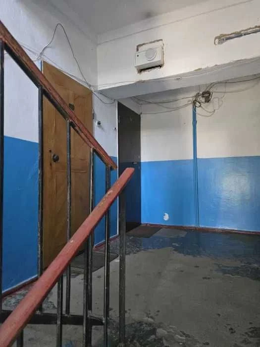 Продам затишну 2-кімнатну квартиру в цегляному будинку, райо