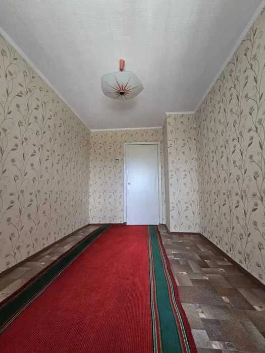 Продам затишну 2-кімнатну квартиру в цегляному будинку, райо
