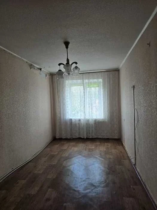 Продам затишну 2-кімнатну квартиру в цегляному будинку, райо