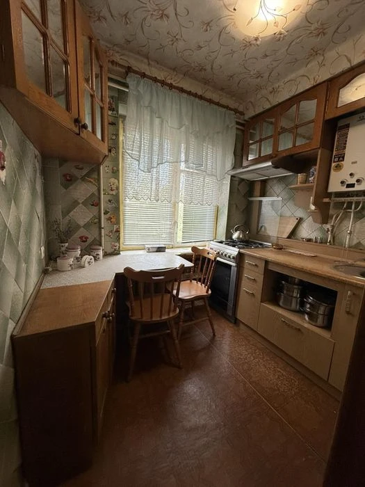 Продаж 2 к/к . Центр , вул. Шосейна , р-н Яхт- Клуба