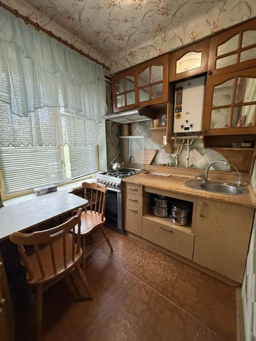 Продаж 2 к/к . Центр , вул. Шосейна , р-н Яхт- Клуба