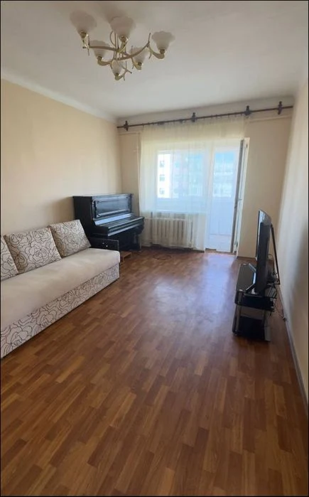 Продам 4 кімнатну квартиру в самому центрі  вул. Шевченка/ Г