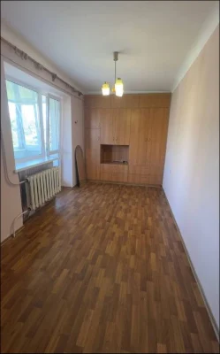 Продам 4 кімнатну квартиру в самому центрі  вул. Шевченка/ Г