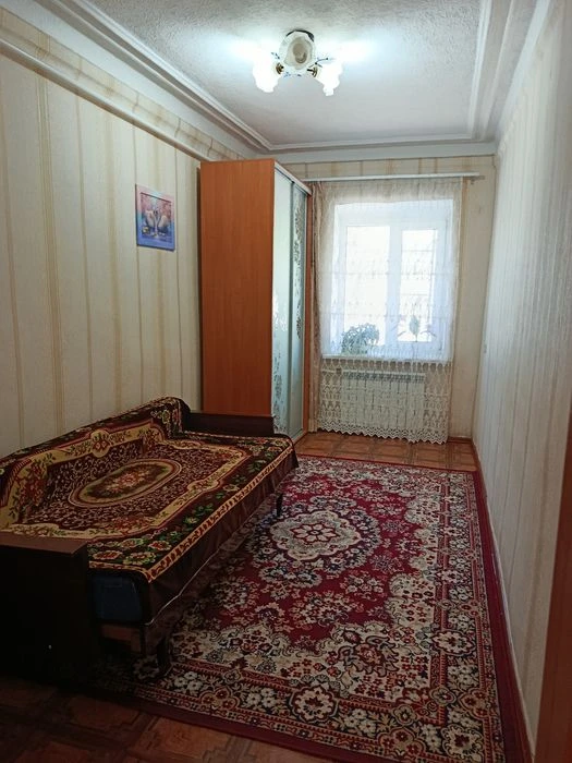 Продаю 3к р-н Ц.Рынка