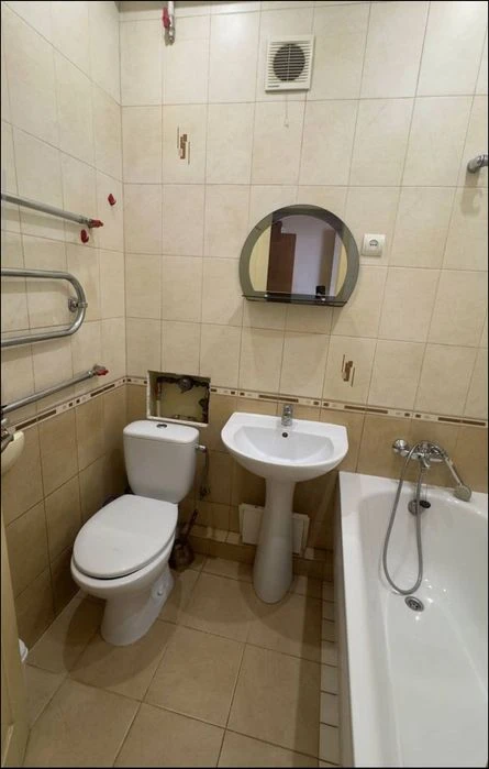 Продам 4 кімнатну квартиру в самому центрі  вул. Шевченка/ Г