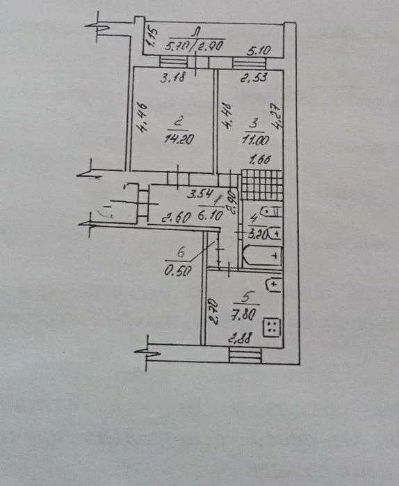 Продаю 2к/7/9 р-н рынка Колос