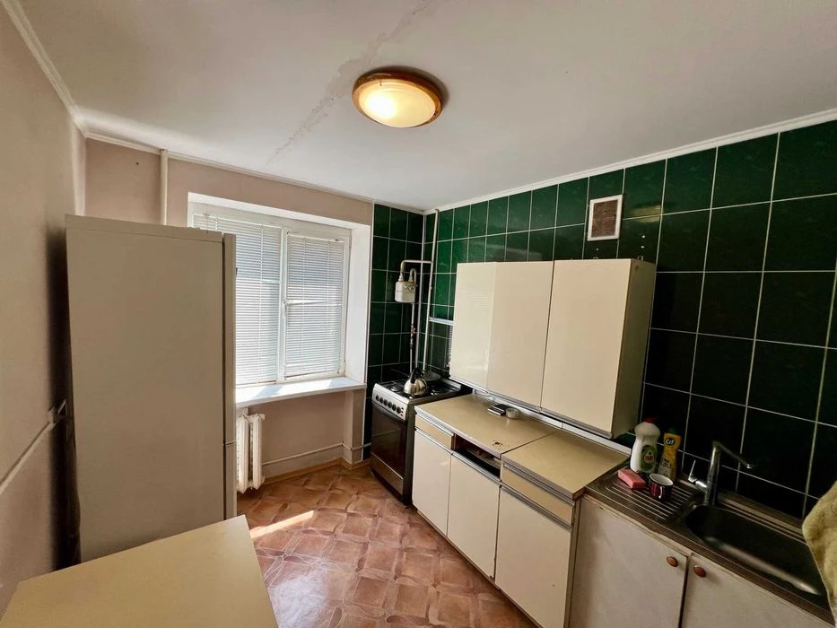 Продається простора 2-кімнатна квартира, чешка, 50м2, Корабе
