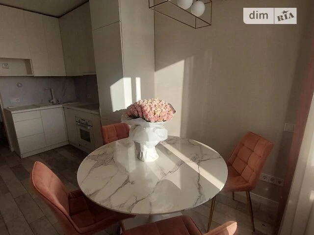Modern 1-room apartment for sale, Dragomanova 2nd district.