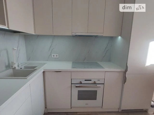 Modern 1-room apartment for sale, Dragomanova 2nd district.