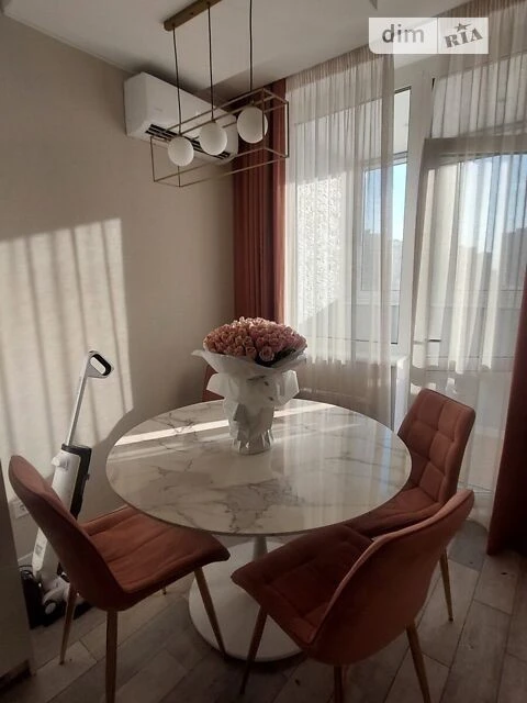 Modern 1-room apartment for sale, Dragomanova 2nd district.