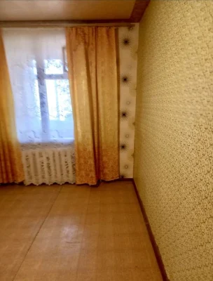 Продаж 2х кімнатної квартири Космонавтів