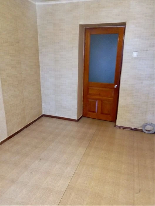 Продаж 2х кімнатної квартири Космонавтів