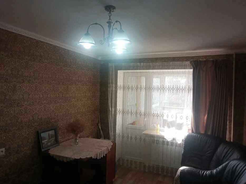 Продам 3-х комнатную квартиру на О.Бондаренка( 28-й Армии)