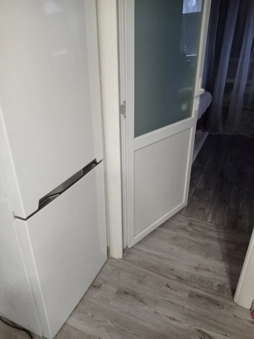 Продам -1 комн. кухню,в/у,ремонт,фасад, 1/1 эт. д.,Район пр.