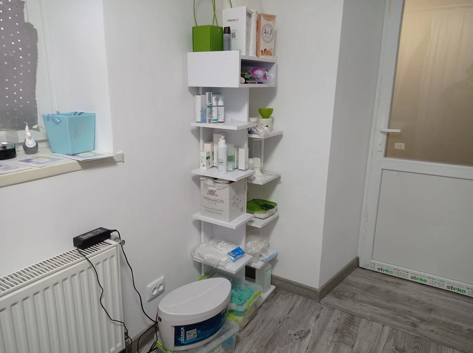 Продам -1 комн. кухню,в/у,ремонт,фасад, 1/1 эт. д.,Район пр.