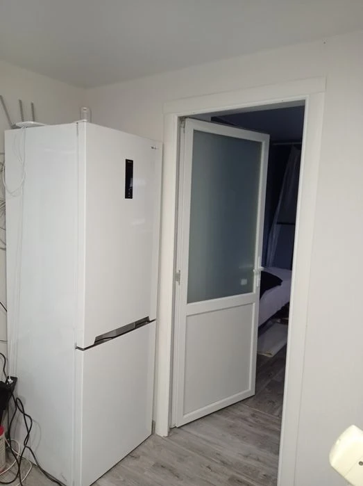 Продам -1 комн. кухню,в/у,ремонт,фасад, 1/1 эт. д.,Район пр.