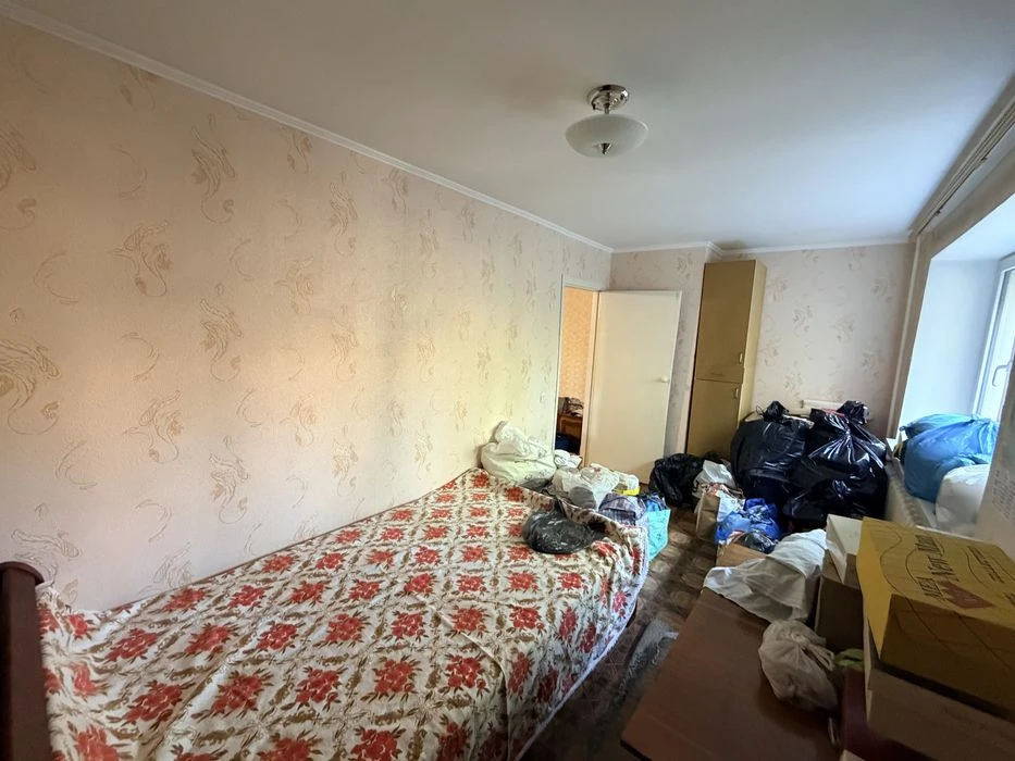 Продаж 2-х кім квартири 2/5 площа Перемоги