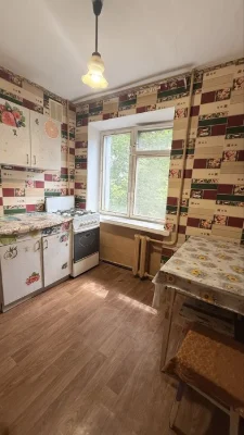 Продаж 2 кім квартири 2 поверх вул Паркова