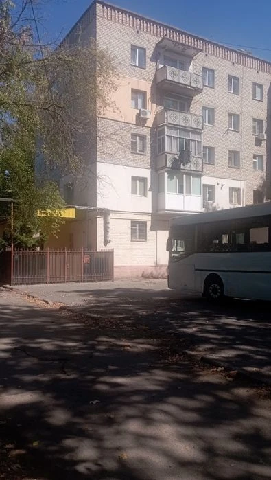 Продаю 4- х комнатную квартиру в Лесках на Карпенко