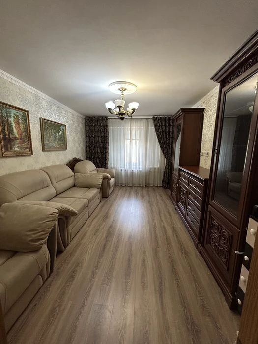 Продаж 2 кімнатноі квартири  Ліски