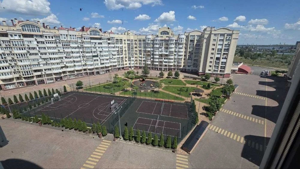 Продаж просторої 3 кімнатної квартири в ЖК "Рів'єра"