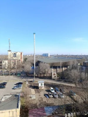 Продам крупногабаритную однокомнатную квартиру в Корабельном