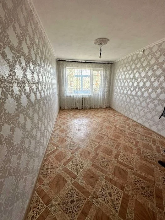 Продам 3кімнатну квартиру на Площі Перемоги